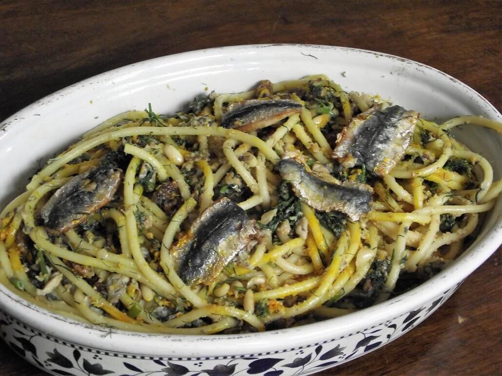 Pasta with sardines (Sicilian recipe)